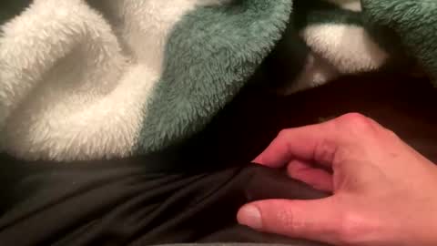 Snapshot of realbigload77 chatting on March 17, 2026, 2:49 am realbigload77 online show from March 17, 2026, 2:49 am