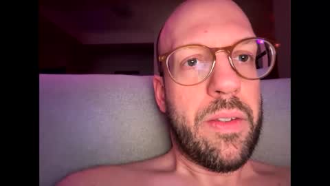 Snapshot of realhorsedick chatting on May 9, 2026, 2:39 am HugeSecret online show from May 9, 2026, 2:39 am