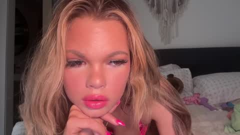 Jade  online show from January 18, 2025, 2:25 am