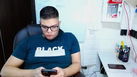Snapshot of realjoel chatting on April 18, 2026, 12:09 pm Joel online show from April 18, 2026, 12:09 pm