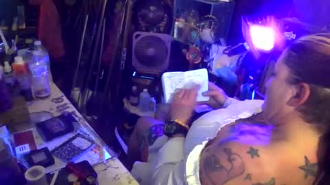 Snapshot of reallyredrum69th chatting on February 4, 2026, 6:52 am reallyredrum69th online show from February 4, 2026, 6:52 am