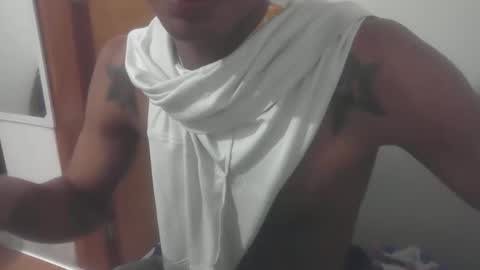 Snapshot of realmenol24k chatting on January 14, 2026, 2:17 am SexyFlacko online show from January 14, 2026, 2:17 am