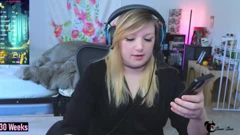 Snapshot of realsamisins chatting on November 30, 2025, 3:49 pm Snap - RealSamiSins online show from November 30, 2025, 3:49 pm