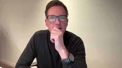 realstuff_ online show from December 3, 2024, 4:39 pm