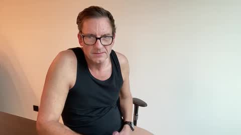 realstuff_ online show from November 26, 2025, 2:07 pm