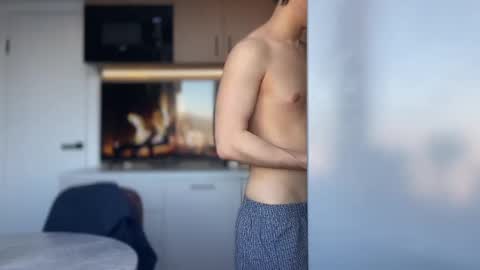 Snapshot of realsupermichael chatting on February 19, 2025, 12:44 pm AliceEve online show from February 19, 2025, 12:44 pm