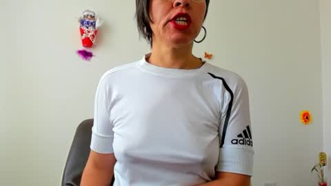 Rebbeca online show from December 25, 2024, 12:58 pm