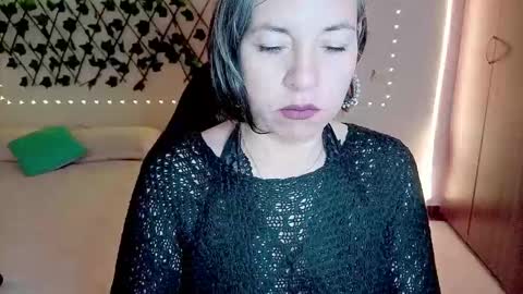 Rebbeca online show from December 18, 2025, 11:05 am