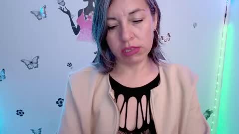 Snapshot of rebbeca09 chatting on June 2, 2026, 1:13 pm Rebbeca online show from June 2, 2026, 1:13 pm
