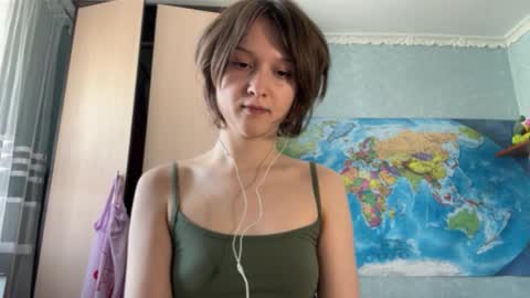 Bella online show from March 15, 2026, 8:42 am