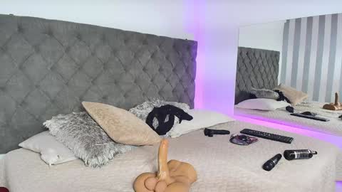 Snapshot of rebeca_cortez1 chatting on January 28, 2025, 6:38 am I invite you to my birthday on November 3th online show from January 28, 2025, 6:38 am