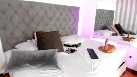 Snapshot of rebeca_cortez1 chatting on March 3, 2025, 6:48 am I invite you to my birthday on November 3th online show from March 3, 2025, 6:48 am