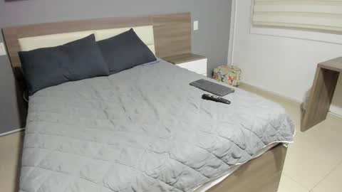 Snapshot of rebeca_cortez1 chatting on September 27, 2025, 8:03 pm I invite you to my birthday on November 3th online show from September 27, 2025, 8:03 pm