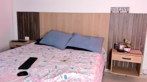 Snapshot of rebeca_cortez1 chatting on November 10, 2025, 8:08 pm I invite you to my birthday on November 3th online show from November 10, 2025, 8:08 pm