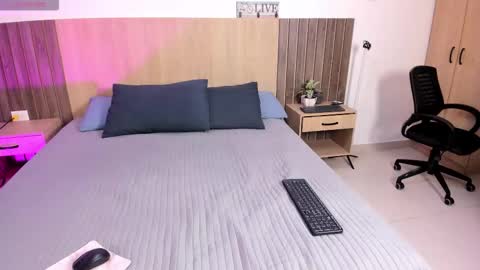 Snapshot of rebeca_cortez1 chatting on December 15, 2025, 9:41 pm I invite you to my birthday on November 3th online show from December 15, 2025, 9:41 pm