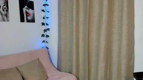 Rebeca Marchetti online show from July 24, 2026, 9:24 pm