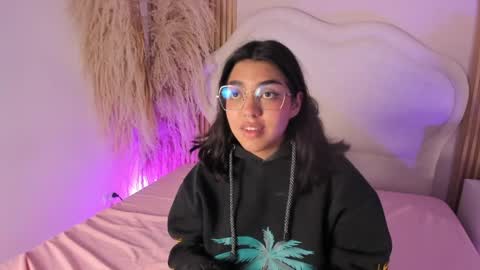 Snapshot of rebeca_taylor_ chatting on March 27, 2026, 8:26 am rebeca_taylor_ online show from March 27, 2026, 8:26 am