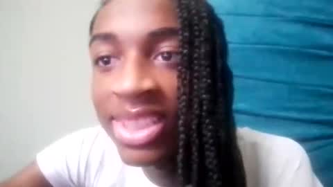 Snapshot of rebecca23278 chatting on May 5, 2026, 4:59 pm Tu mami Rebecca online show from May 5, 2026, 4:59 pm