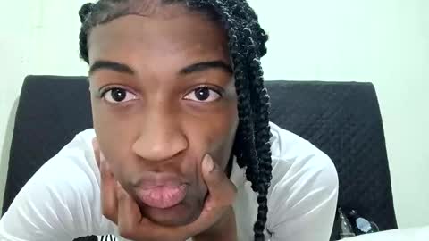 Snapshot of rebecca23278 chatting on May 20, 2026, 12:44 pm Tu mami Rebecca online show from May 20, 2026, 12:44 pm