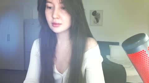 Snapshot of rebecca_demure18 chatting on February 24, 2025, 7:52 pm Lets talk here 33. online show from February 24, 2025, 7:52 pm