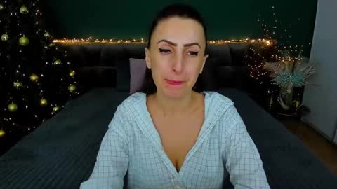 rebecca_diamonds online show from January 16, 2025, 9:16 am