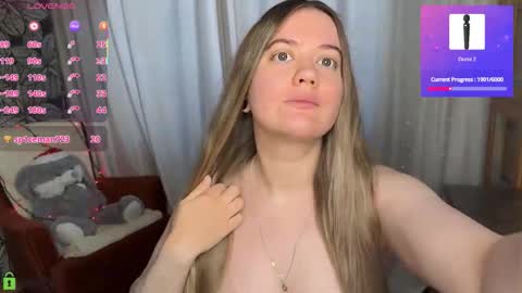 Mila online show from January 6, 2026, 7:01 am