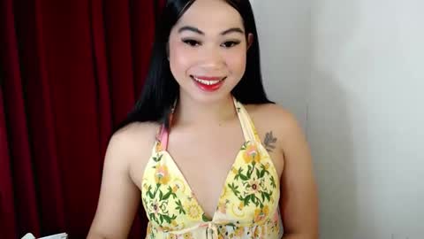 Snapshot of rebecca_slutt chatting on February 13, 2026, 2:35 pm its me asian rebecca online show from February 13, 2026, 2:35 pm