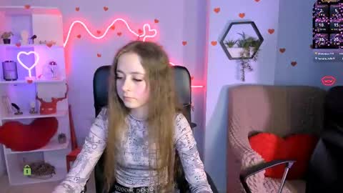 Snapshot of rebecca_smile_ chatting on April 18, 2026, 7:58 pm rebecca_smile_ online show from April 18, 2026, 7:58 pm