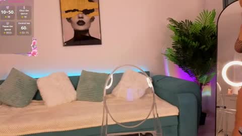 rebeccasinx online show from May 14, 2026, 3:35 am
