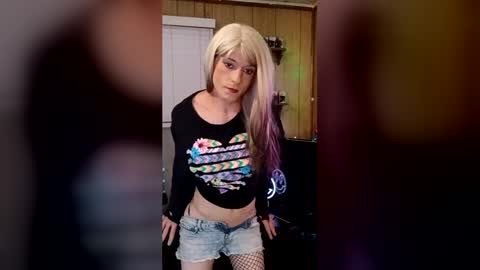 rebeckaloves online show from July 6, 2026, 7:27 am