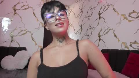 REBEKA online show from December 1, 2025, 1:38 pm