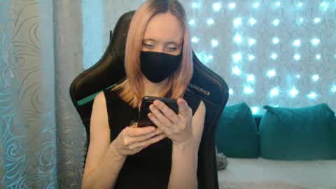 Snapshot of rebesaolset chatting on December 15, 2024, 4:59 pm RebesaOlset online show from December 15, 2024, 4:59 pm