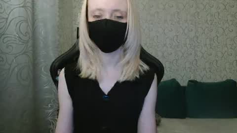 Snapshot of rebesaolset chatting on December 29, 2024, 3:57 pm RebesaOlset online show from December 29, 2024, 3:57 pm