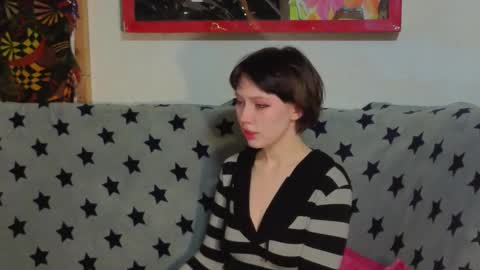 Snapshot of reborn_elf chatting on October 29, 2025, 4:42 pm Lara online show from October 29, 2025, 4:42 pm