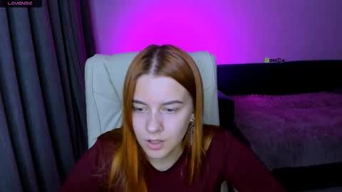 Snapshot of red__dizzy chatting on September 23, 2025, 8:45 pm red__dizzy online show from September 23, 2025, 8:45 pm