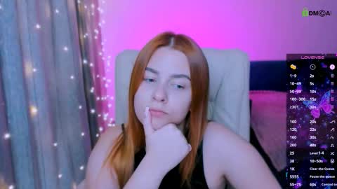 Snapshot of red__dizzy chatting on October 19, 2025, 12:17 pm red__dizzy online show from October 19, 2025, 12:17 pm