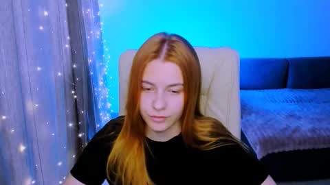 Snapshot of red__dizzy chatting on November 2, 2025, 7:11 am red__dizzy online show from November 2, 2025, 7:11 am