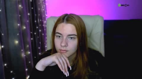 Snapshot of red__dizzy chatting on November 8, 2025, 10:52 pm red__dizzy online show from November 8, 2025, 10:52 pm