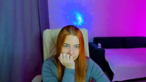 Snapshot of red__dizzy chatting on January 5, 2026, 6:33 pm red__dizzy online show from January 5, 2026, 6:33 pm