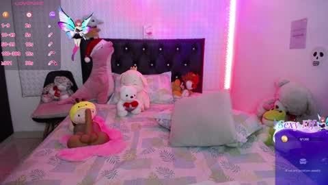 Snapshot of red_girlofficial chatting on December 29, 2024, 8:37 pm Taliana online show from December 29, 2024, 8:37 pm