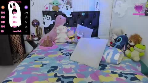 Snapshot of red_girlofficial chatting on October 16, 2025, 5:08 am Taliana online show from October 16, 2025, 5:08 am