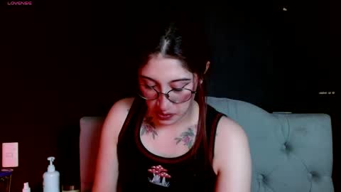 Snapshot of red_moonn chatting on June 4, 2026, 5:46 am IG OF red moonn online show from June 4, 2026, 5:46 am