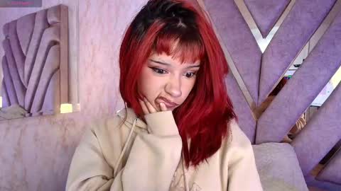 red_pandaa online show from December 14, 2025, 4:40 am