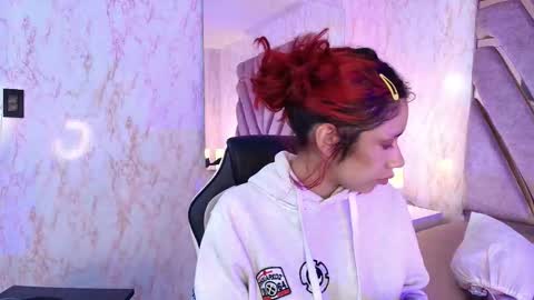 Snapshot of red_pandaa chatting on January 10, 2026, 3:19 am red_pandaa online show from January 10, 2026, 3:19 am