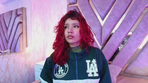 Snapshot of red_pandaa chatting on January 17, 2026, 3:00 am red_pandaa online show from January 17, 2026, 3:00 am