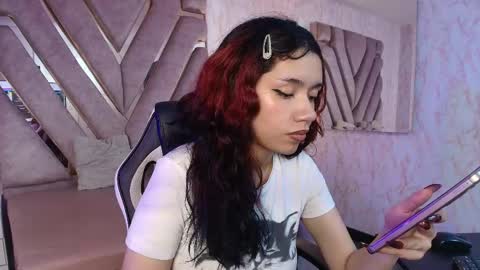 Snapshot of red_pandaa chatting on May 29, 2026, 3:26 am red_pandaa online show from May 29, 2026, 3:26 am