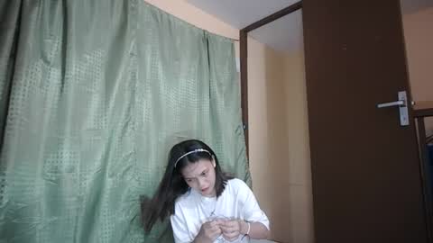 Rose online show from October 14, 2025, 3:02 pm