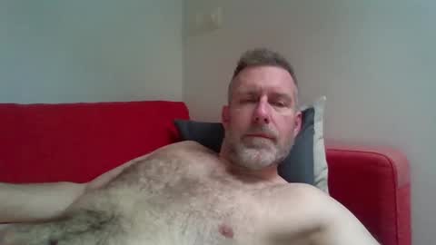 Snapshot of redandbluecloud chatting on December 4, 2024, 7:50 am Red online show from December 4, 2024, 7:50 am