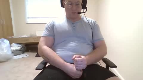 Snapshot of redbwc96 chatting on December 3, 2025, 8:56 am redbwc96 online show from December 3, 2025, 8:56 am