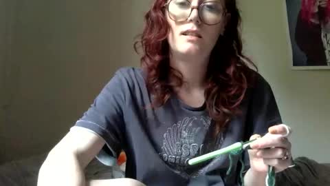 redcassie666 online show from May 10, 2026, 3:50 pm